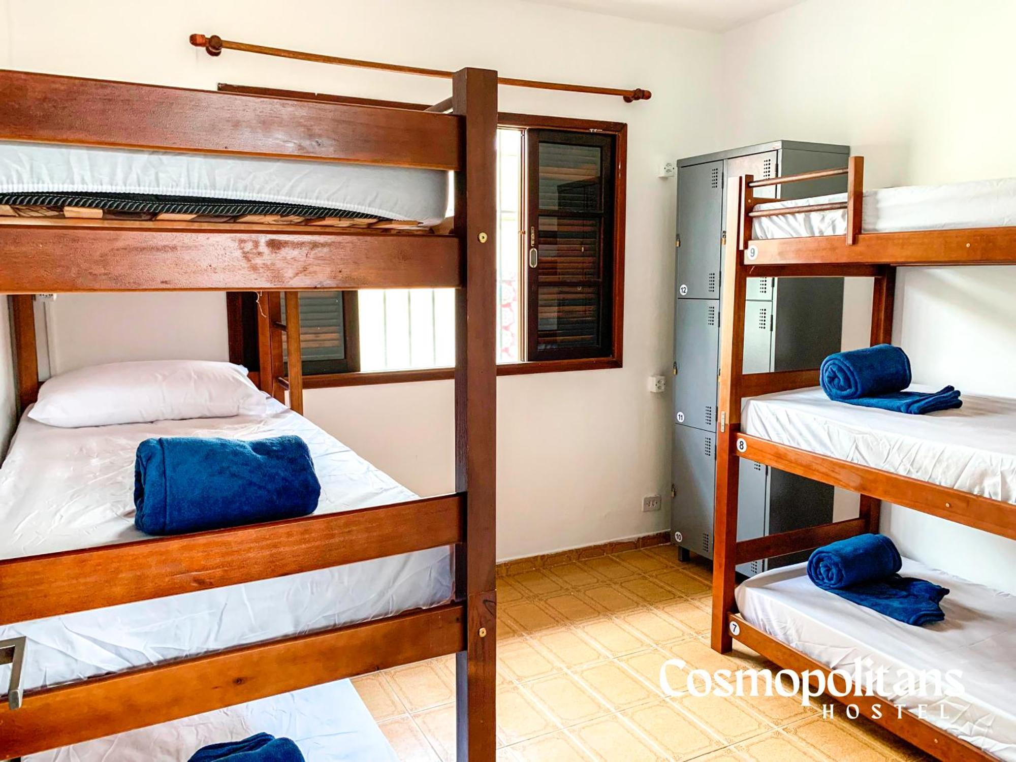 Cosmopolitans Hostel *